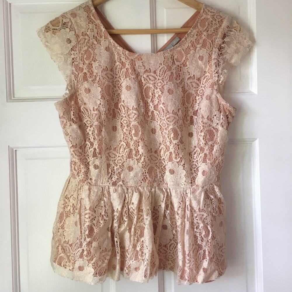Anthropologie {Maeve} Lace Peplum Top!